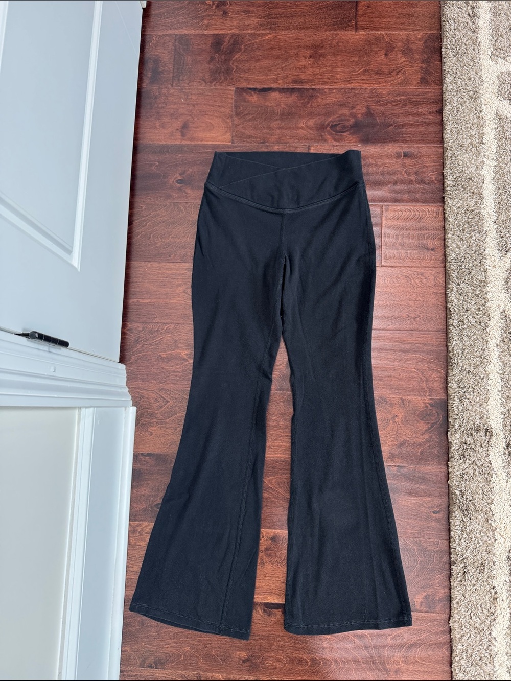 Old Navy Powerchill Active Girl’s Black Flare Leggings V-Waist, Sz XL 14/16